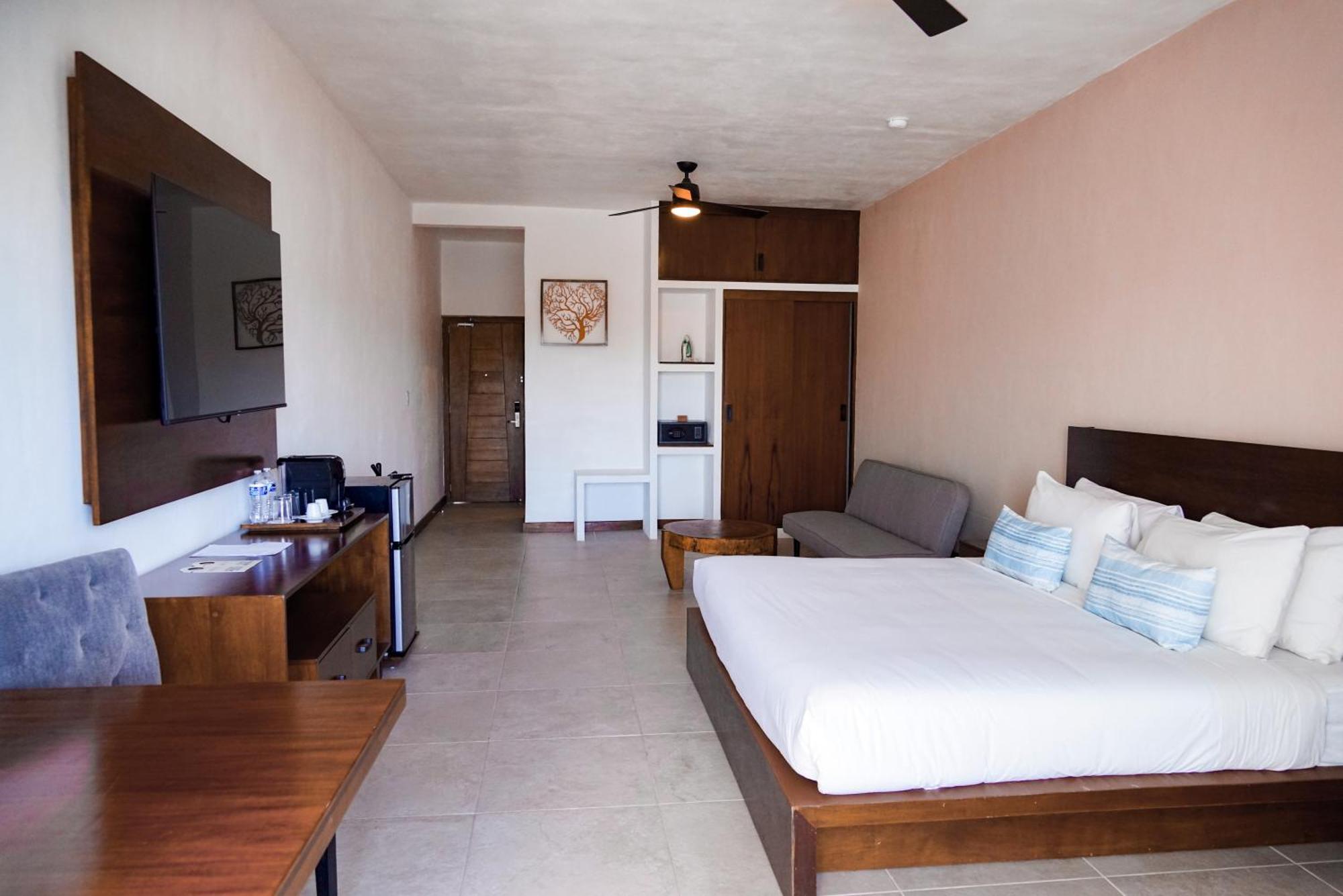 The Mint Resort Isla Mujeres Extérieur photo